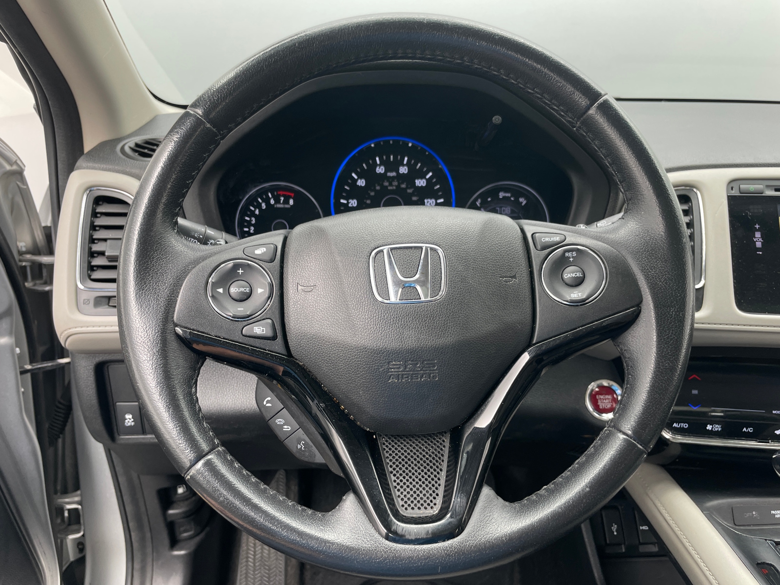 Thumbnail: 2016 Honda HR-V - 4