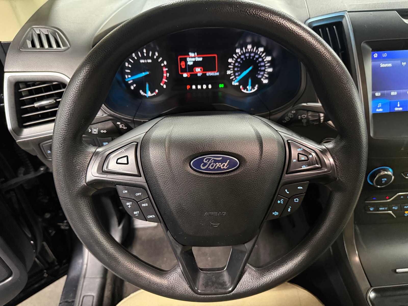 Thumbnail: 2020 Ford Edge - 5