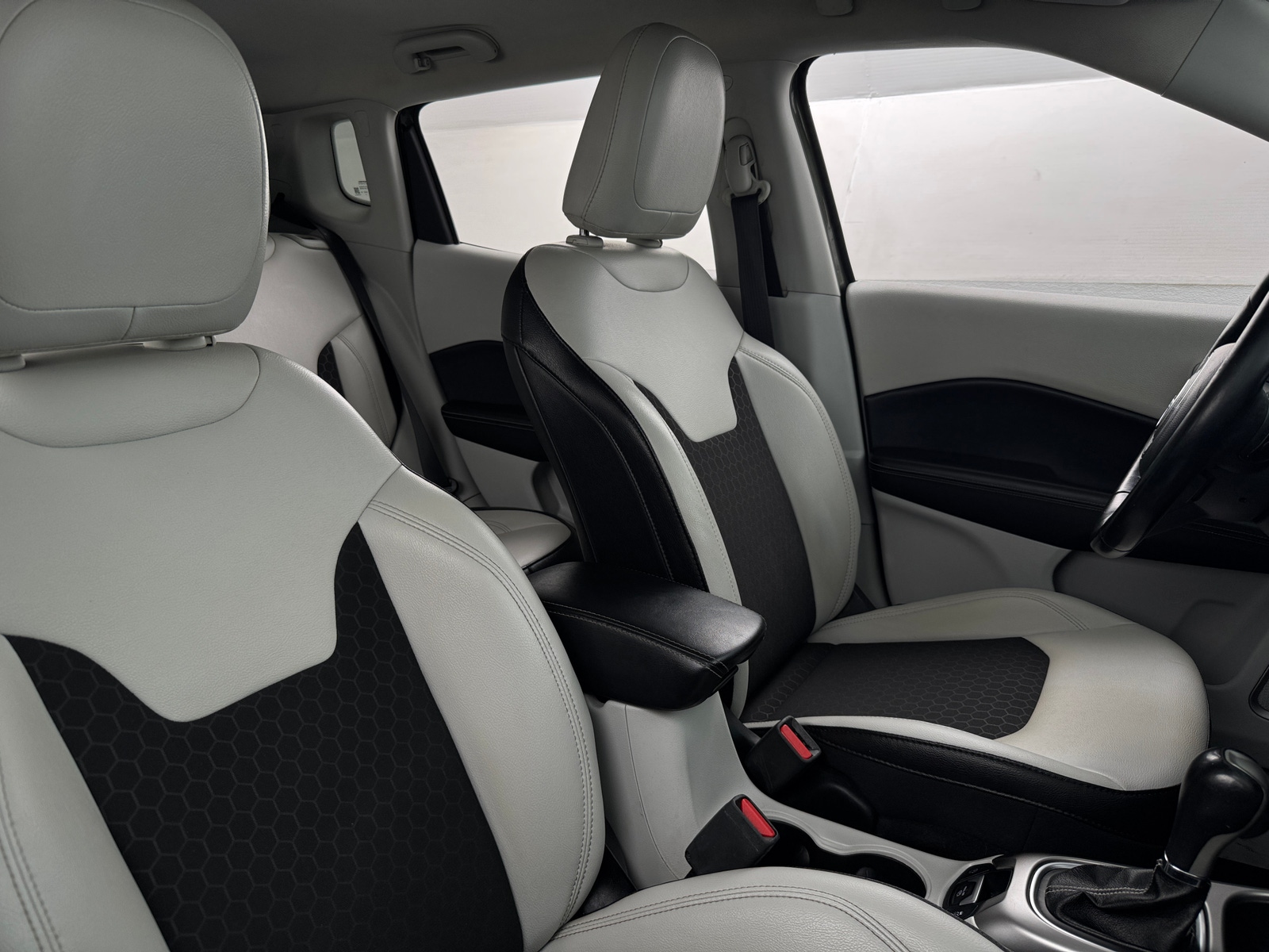 Thumbnail: 2020 Jeep Compass - 2