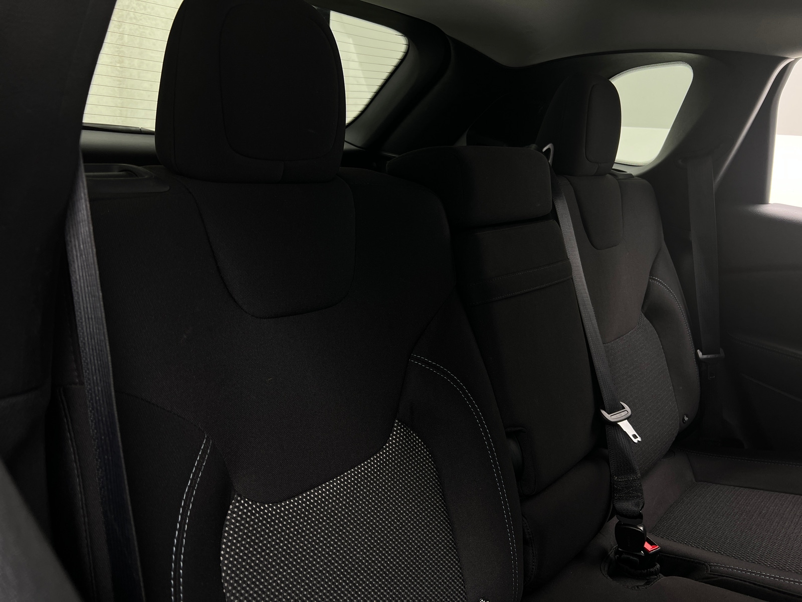 Thumbnail: 2019 Jeep Cherokee - 6