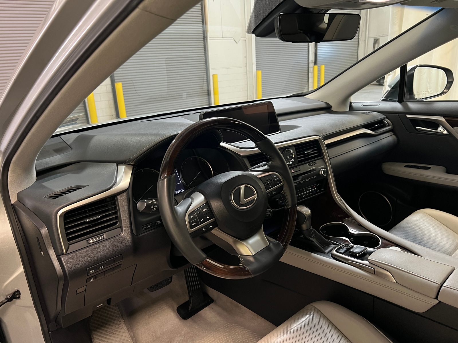 Thumbnail: 2017 Lexus RX - 3