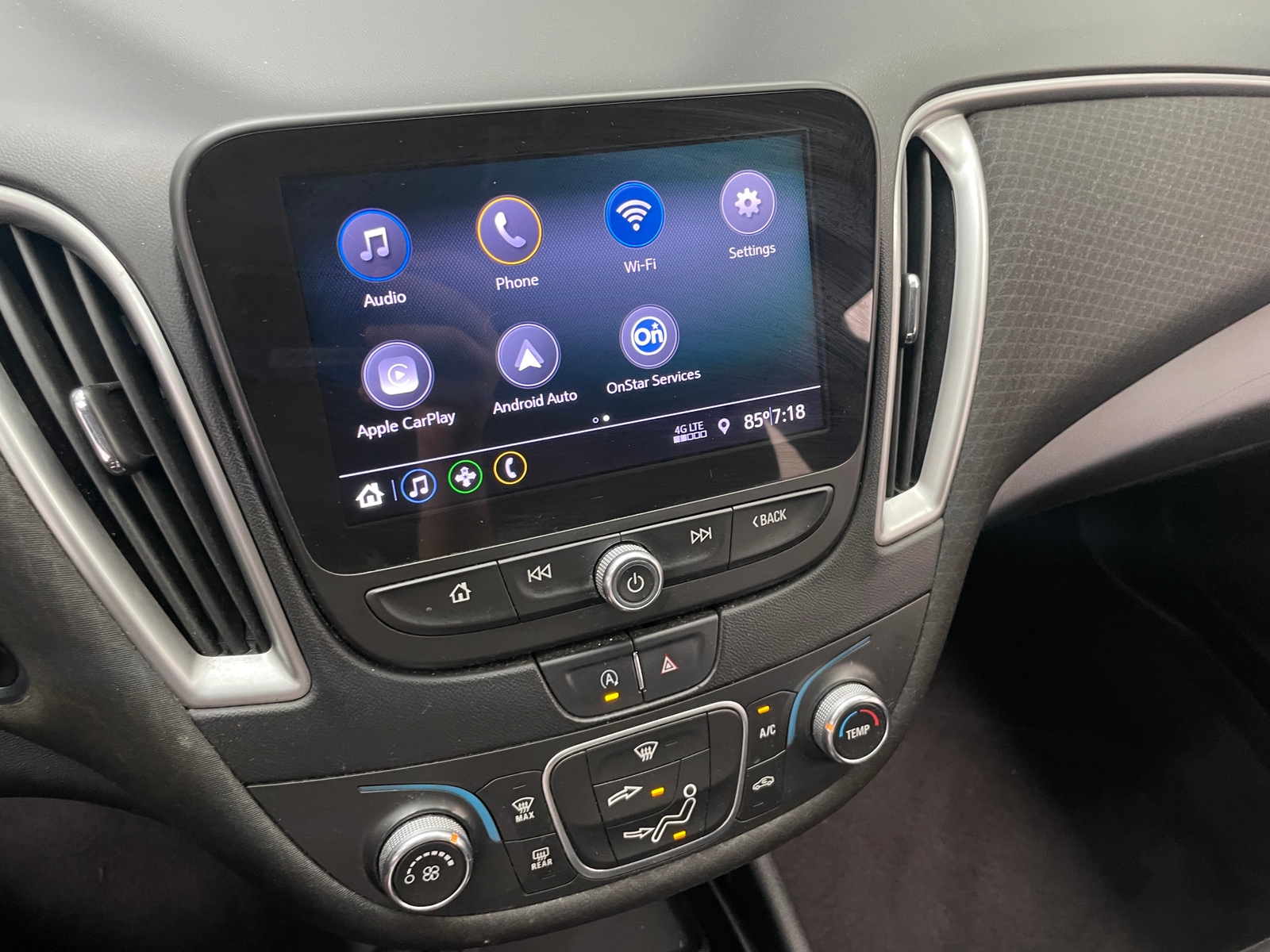 Thumbnail: 2020 Chevrolet Malibu - 4