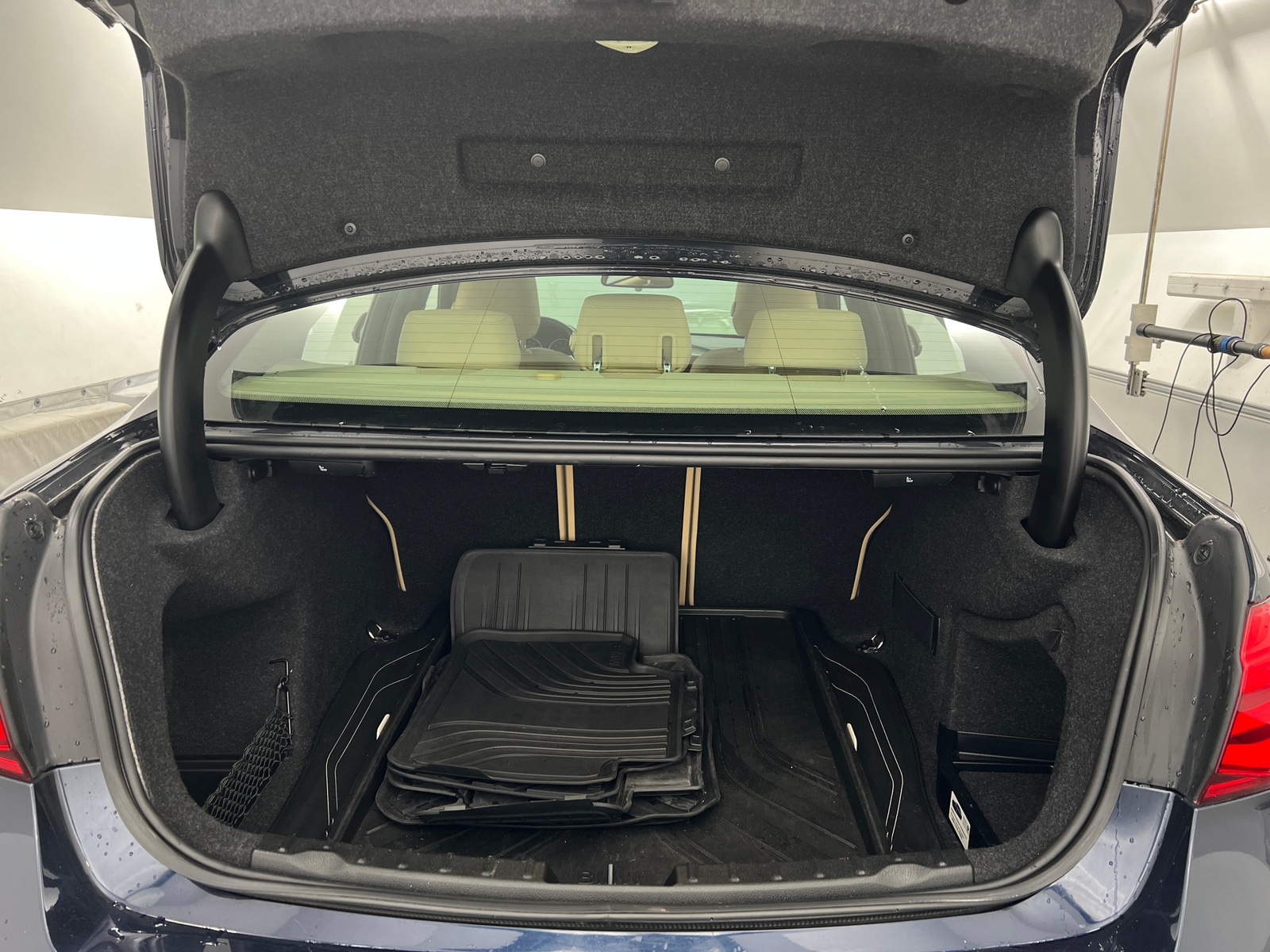 Thumbnail: 2016 BMW 3 Series - 7