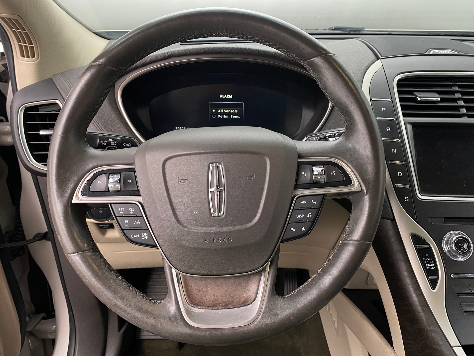 Thumbnail: 2020 Lincoln Nautilus - 4
