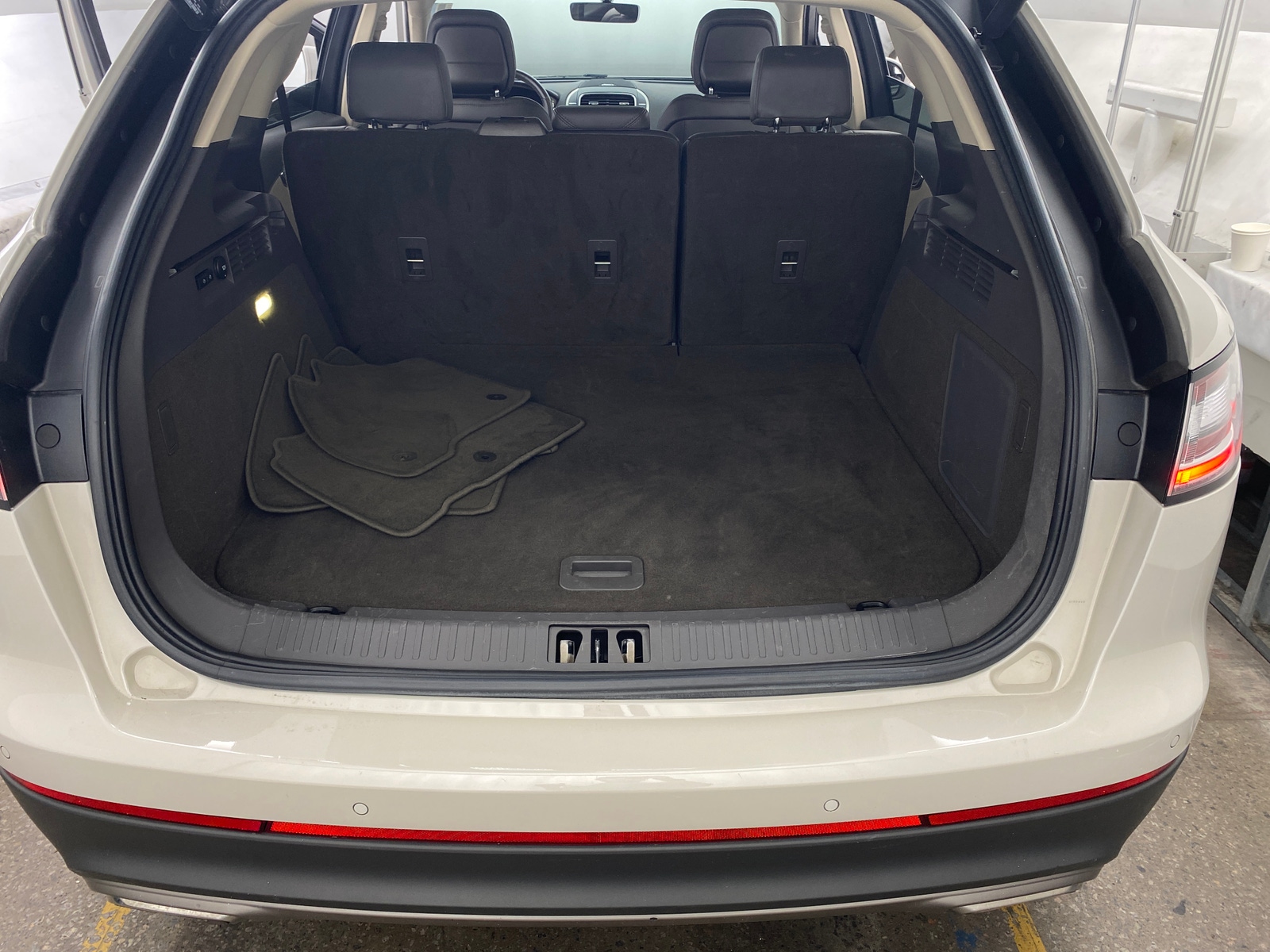 Thumbnail: 2020 Lincoln Nautilus - 6