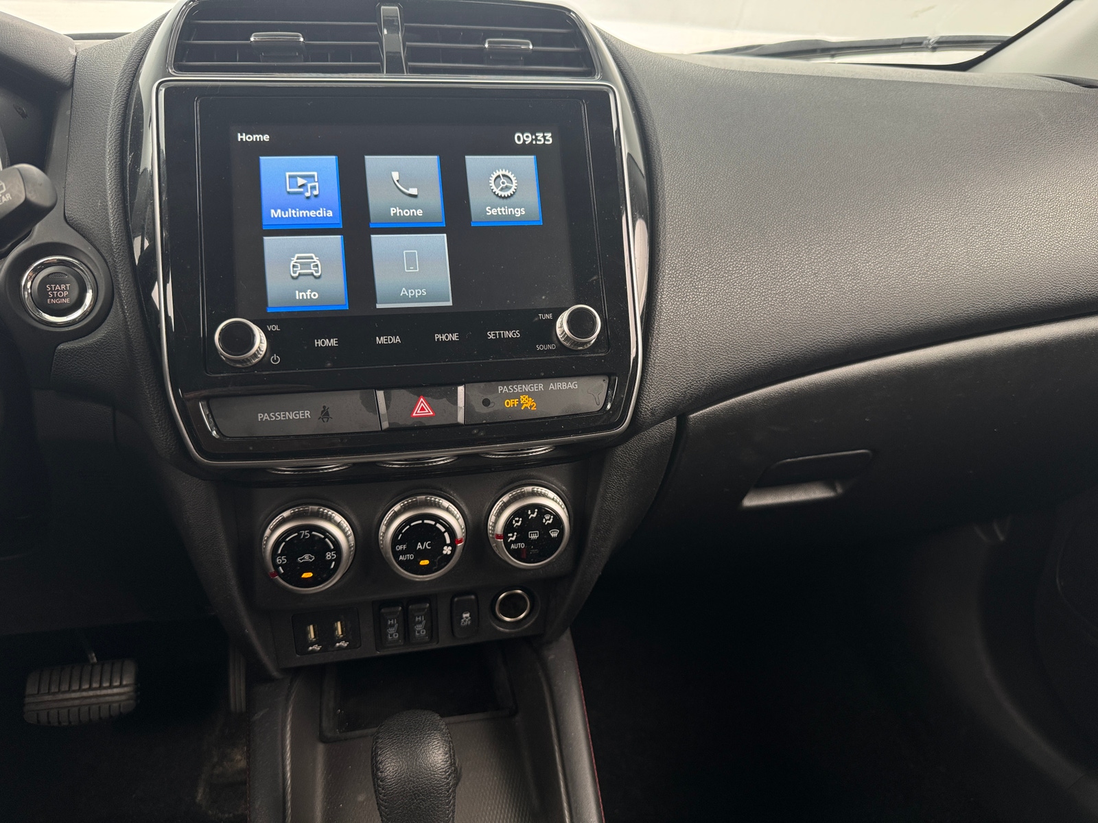 Thumbnail: 2024 Mitsubishi Outlander Sport - 4