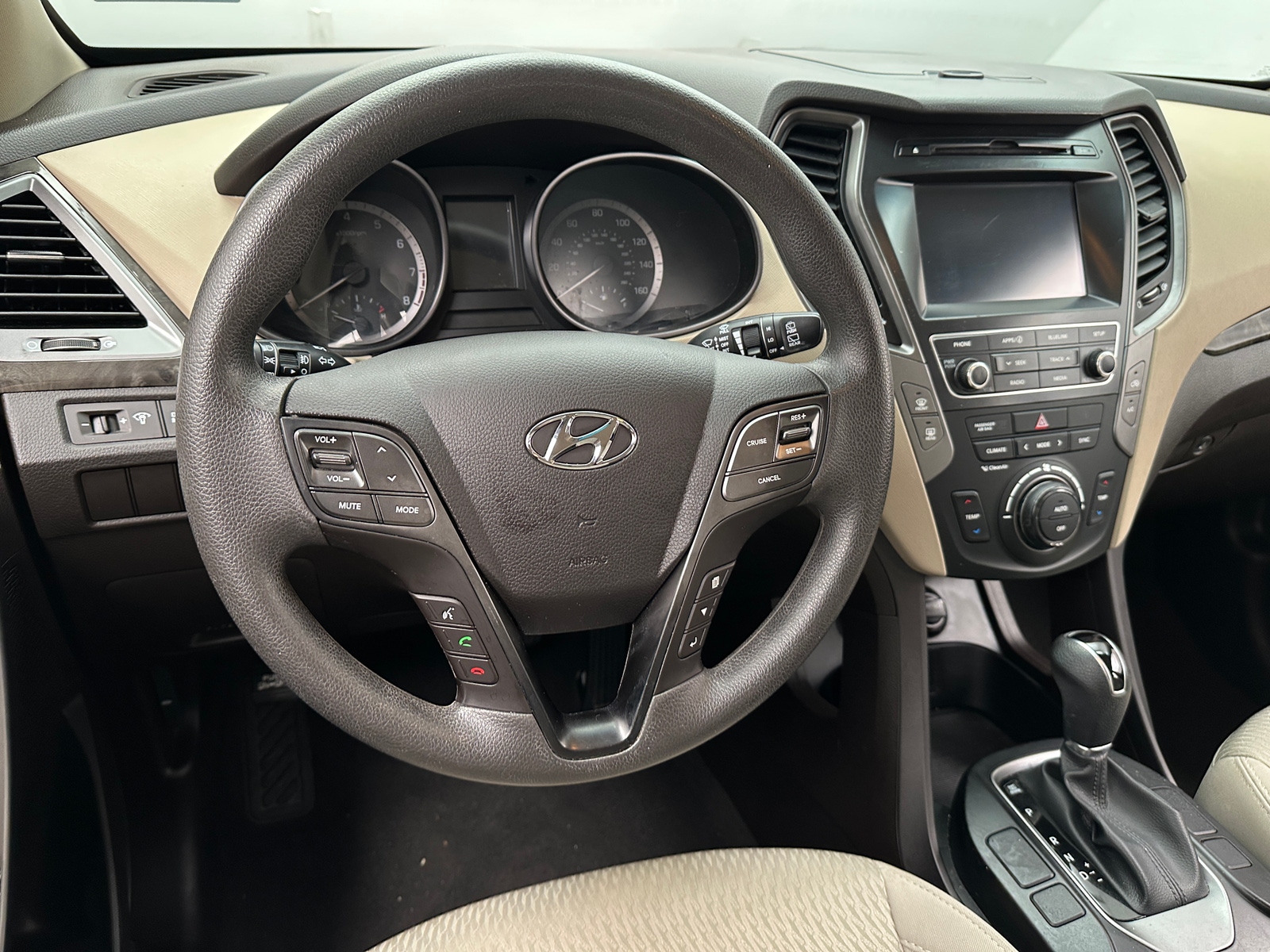 Thumbnail: 2017 Hyundai Santa Fe - 5