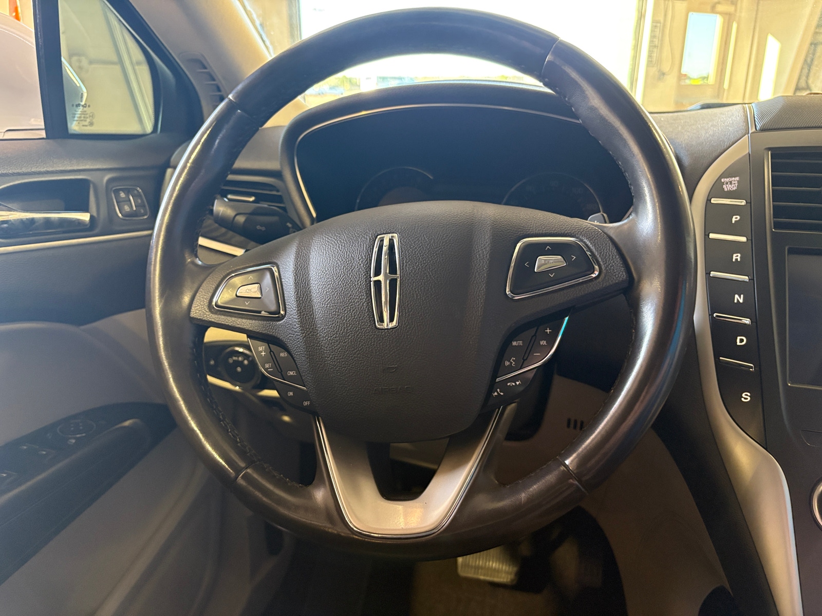 Thumbnail: 2019 Lincoln MKC - 4
