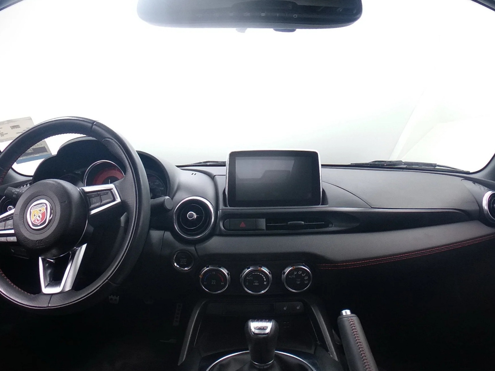 Thumbnail: 2019 Fiat 124 Spider - 2