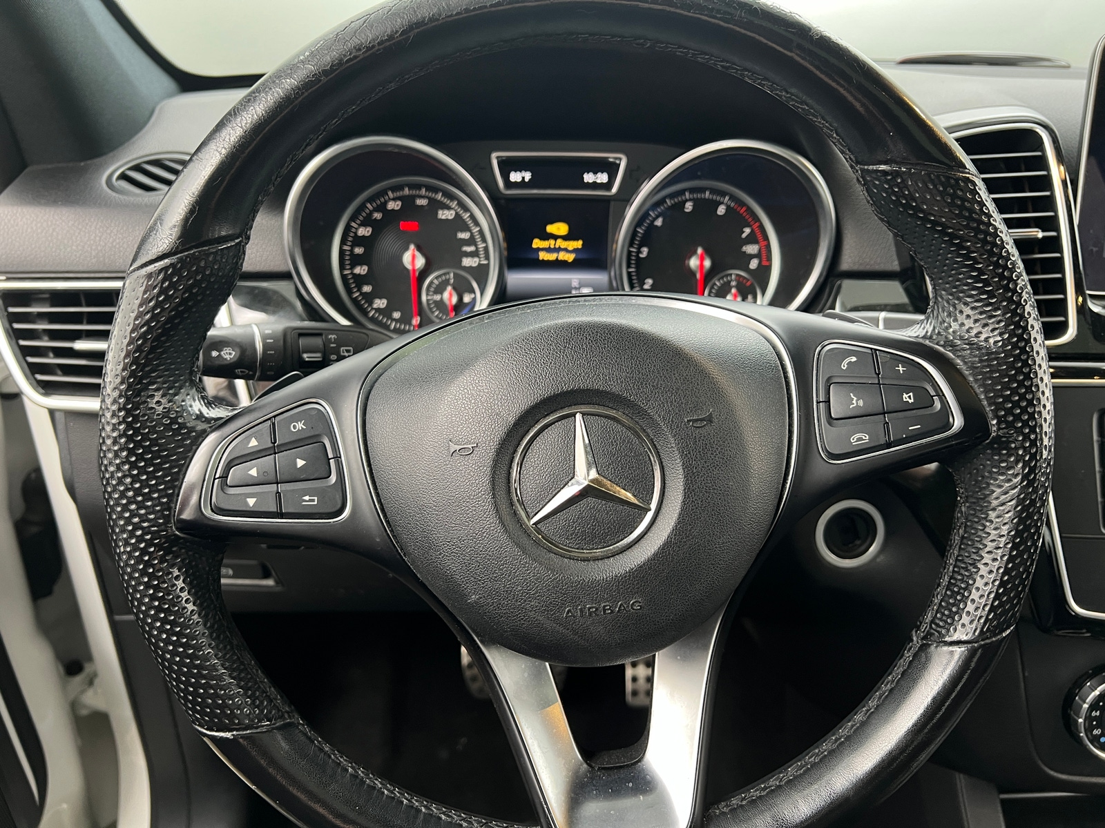 Thumbnail: 2019 Mercedes-Benz GLE - 4