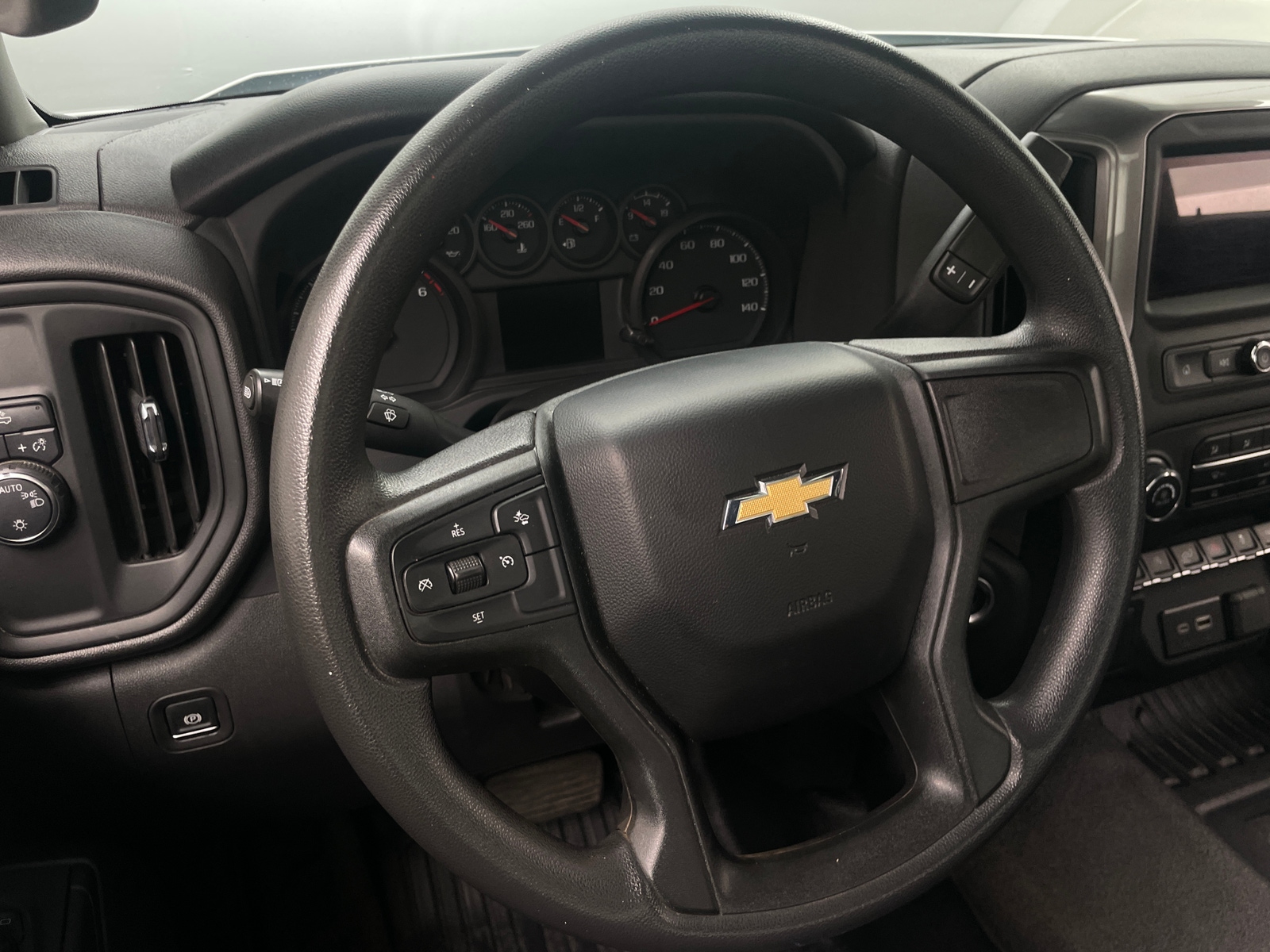 Thumbnail: 2024 Chevrolet Silverado 1500 - 4