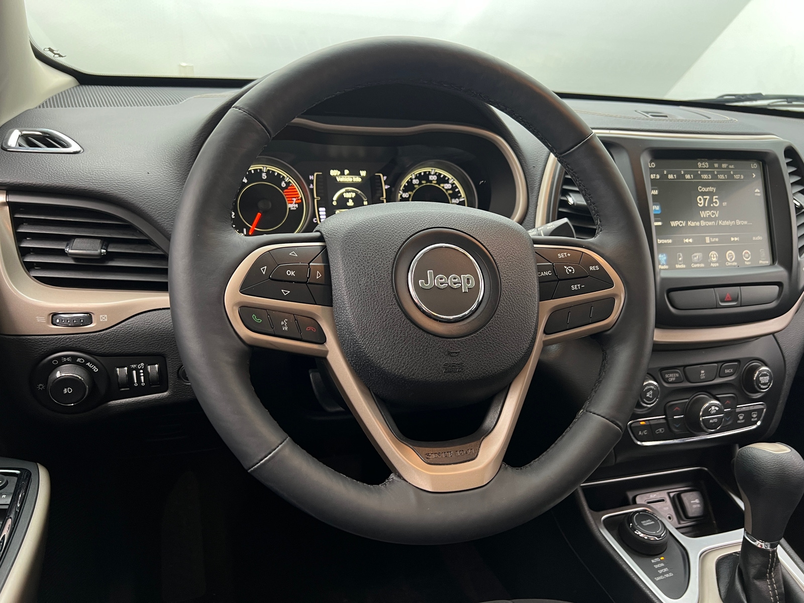 Thumbnail: 2017 Jeep Cherokee - 5