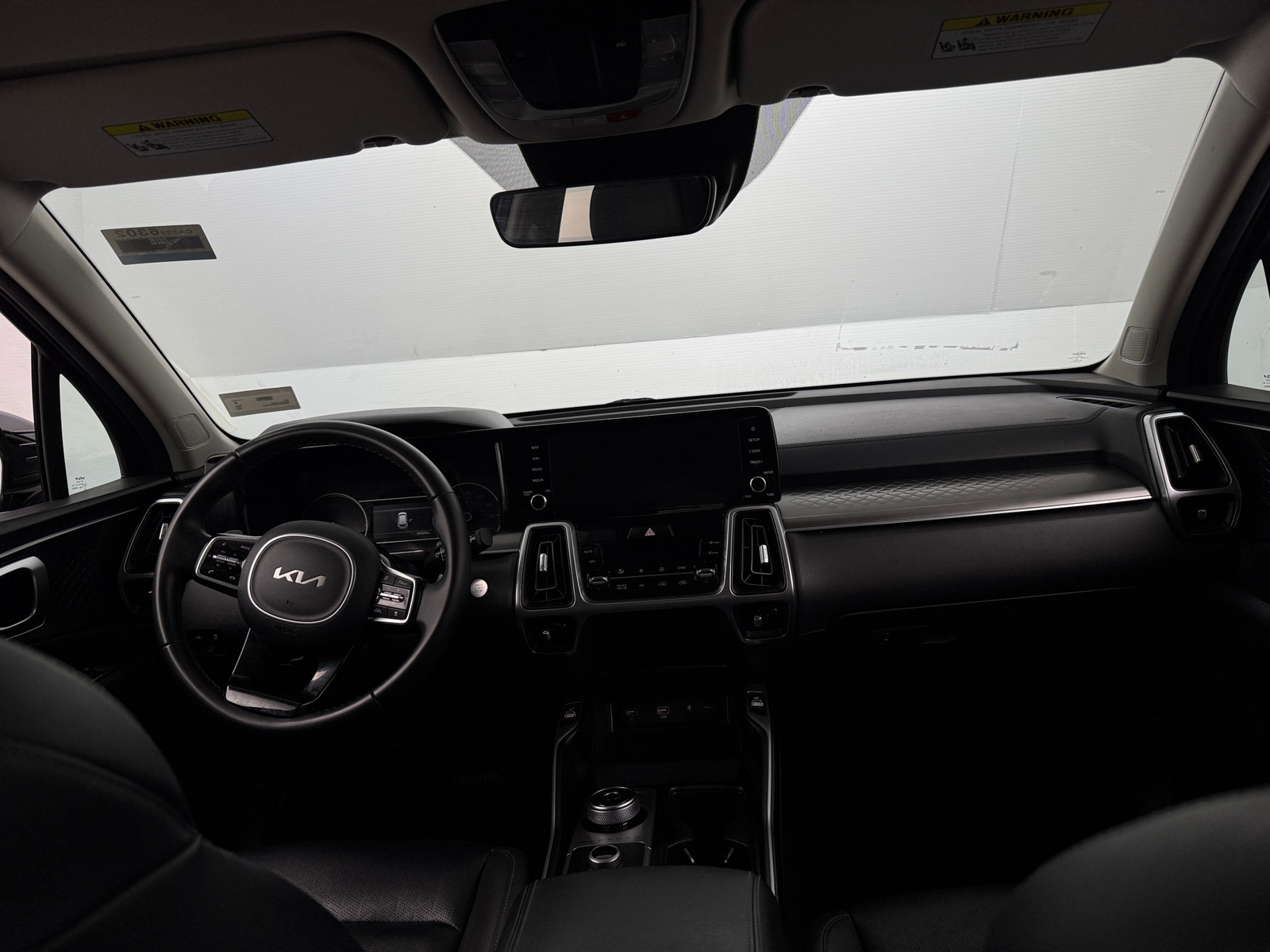 Thumbnail: 2023 Kia Sorento - 2