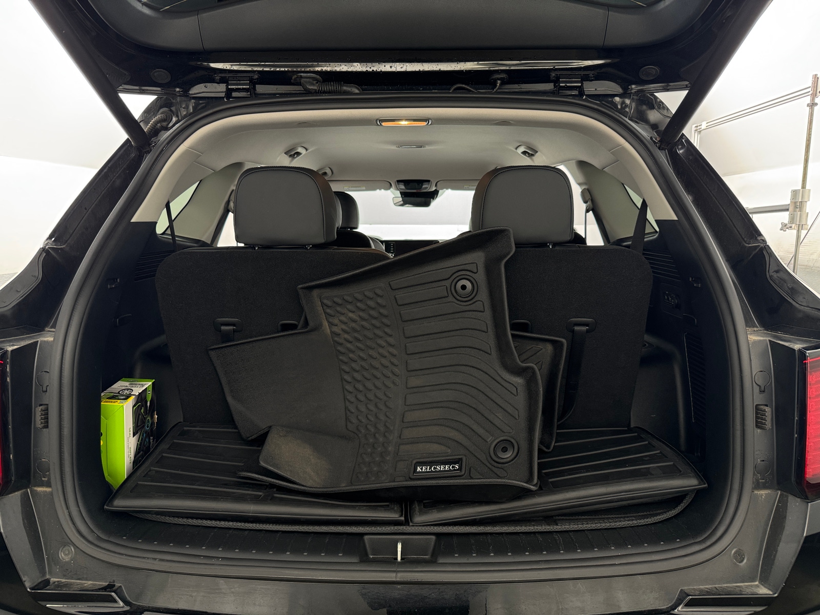 Thumbnail: 2023 Kia Sorento - 6