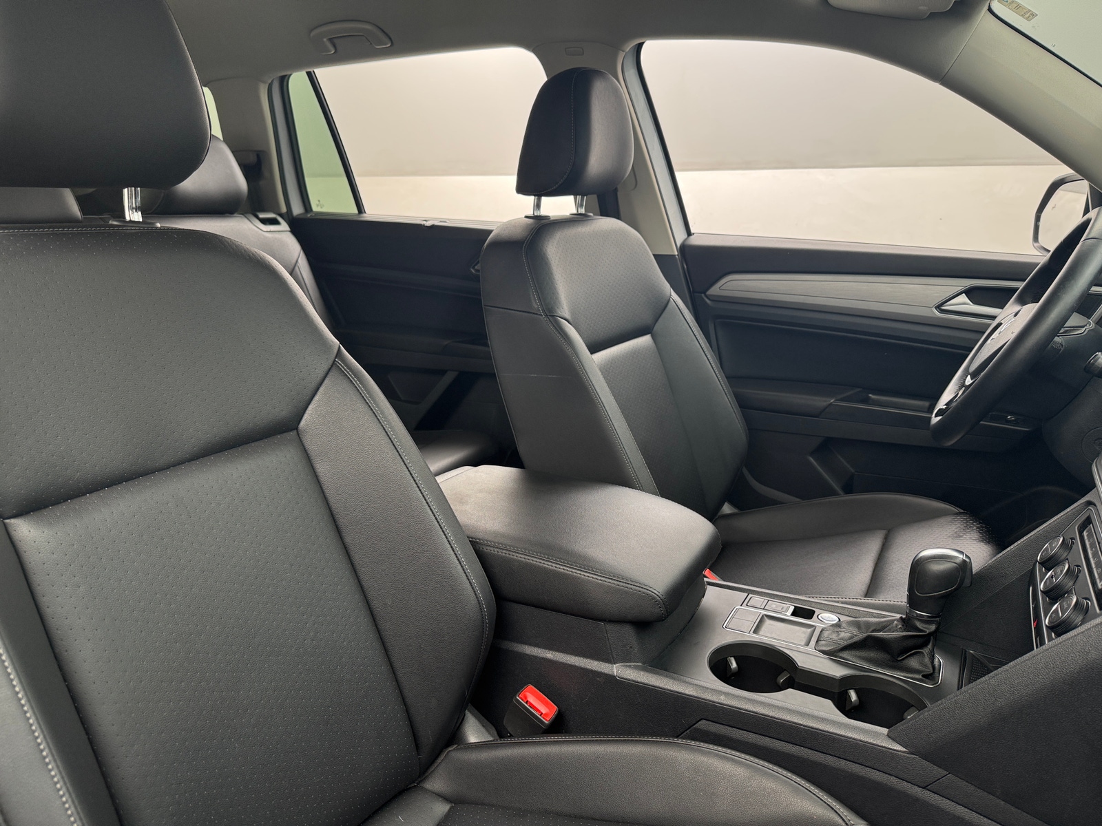Thumbnail: 2019 Volkswagen Atlas - 2