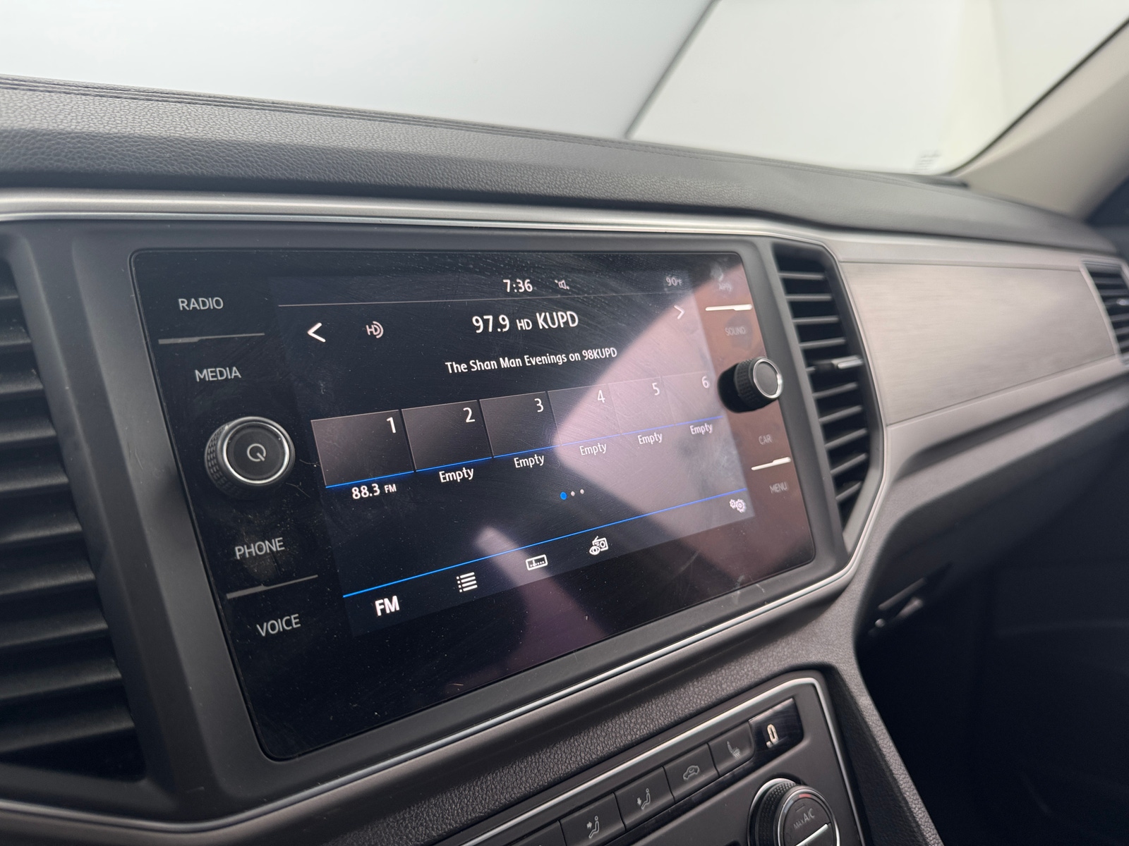 Thumbnail: 2019 Volkswagen Atlas - 4