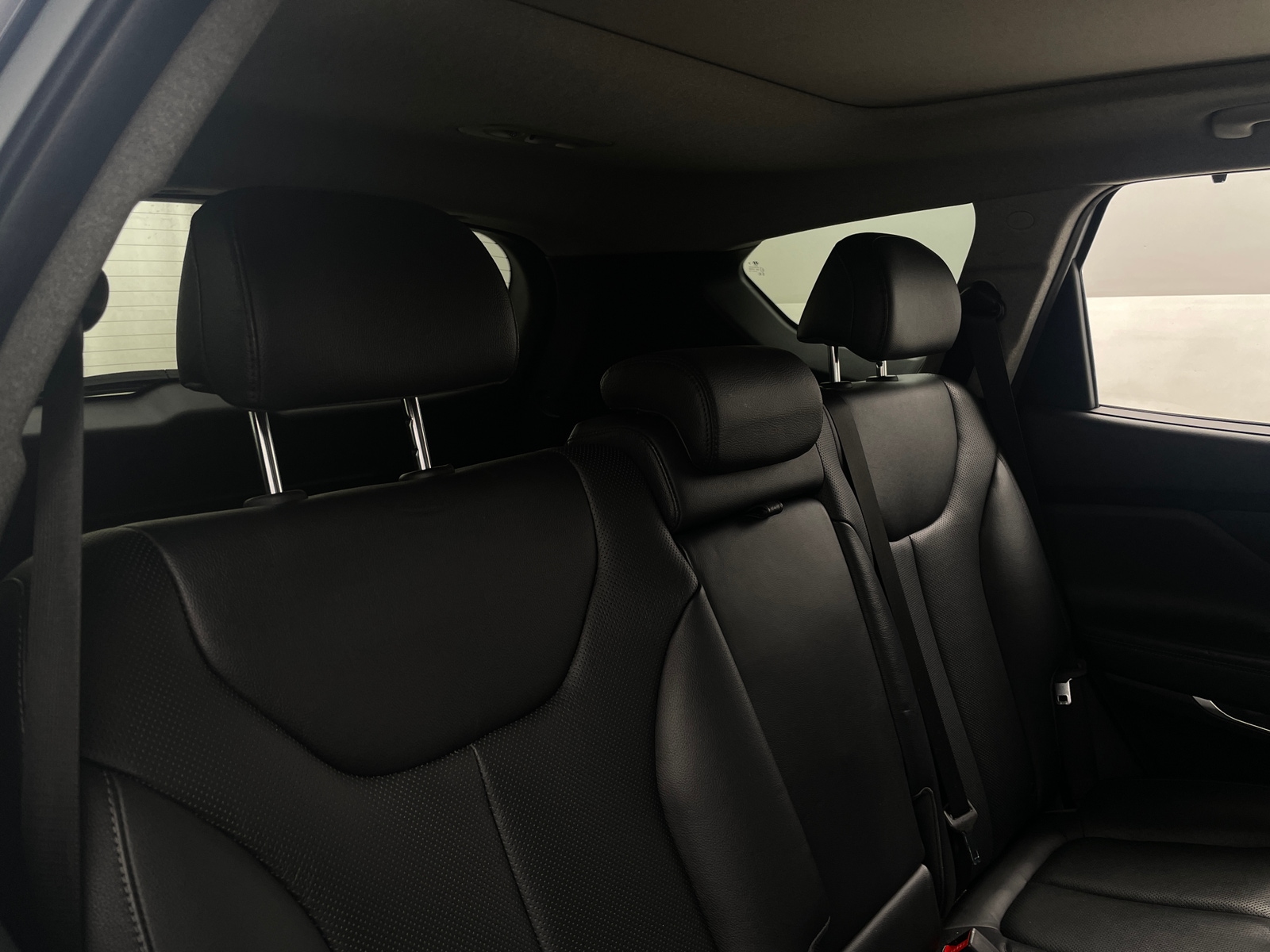Thumbnail: 2019 Hyundai Santa Fe - 5