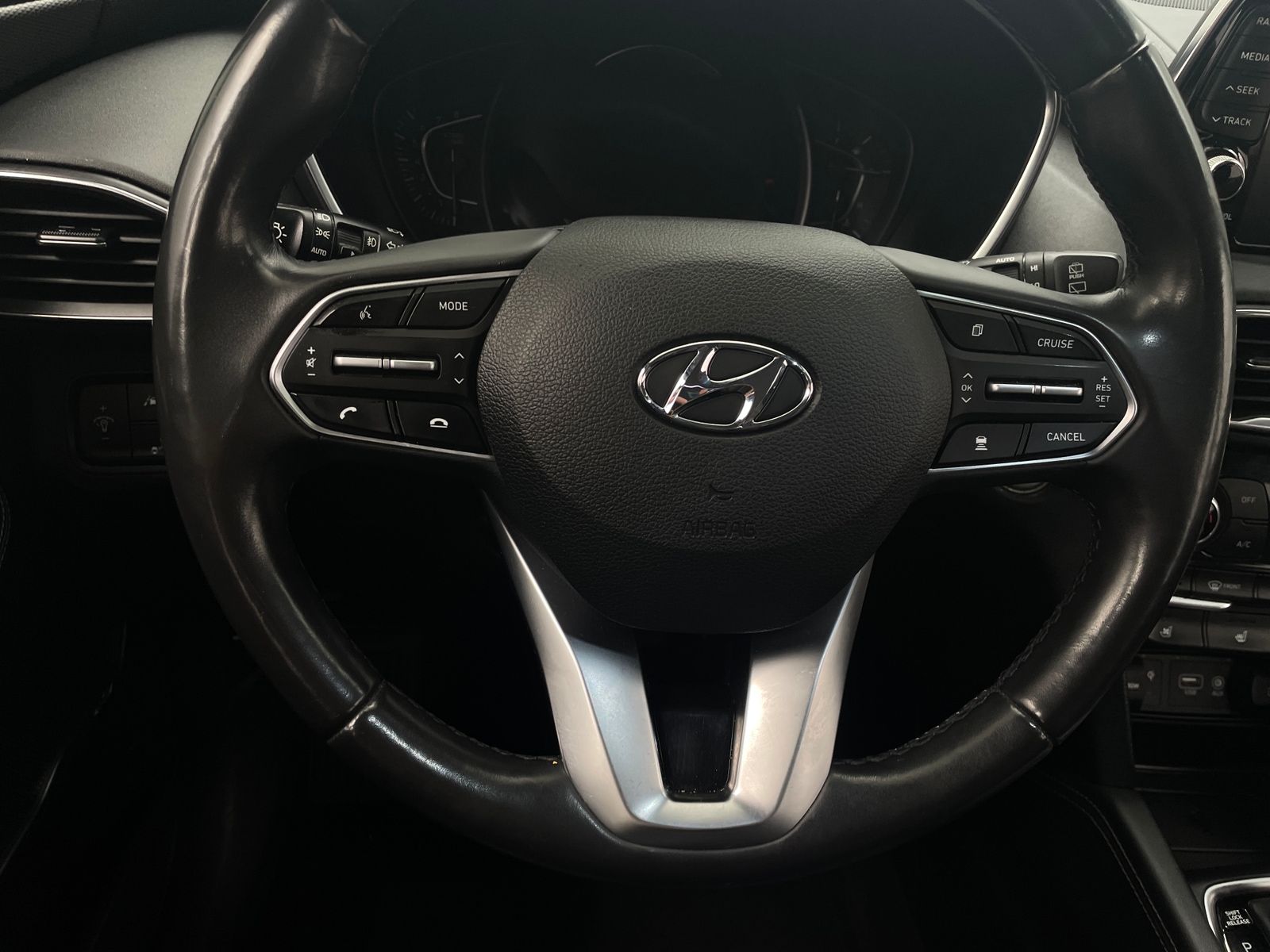 Thumbnail: 2019 Hyundai Santa Fe - 4