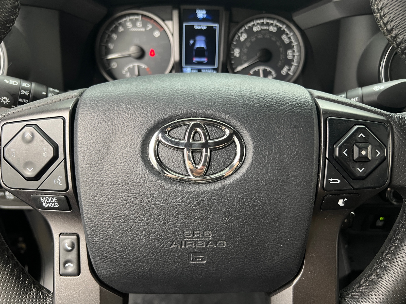 Thumbnail: 2017 Toyota Tacoma - 5