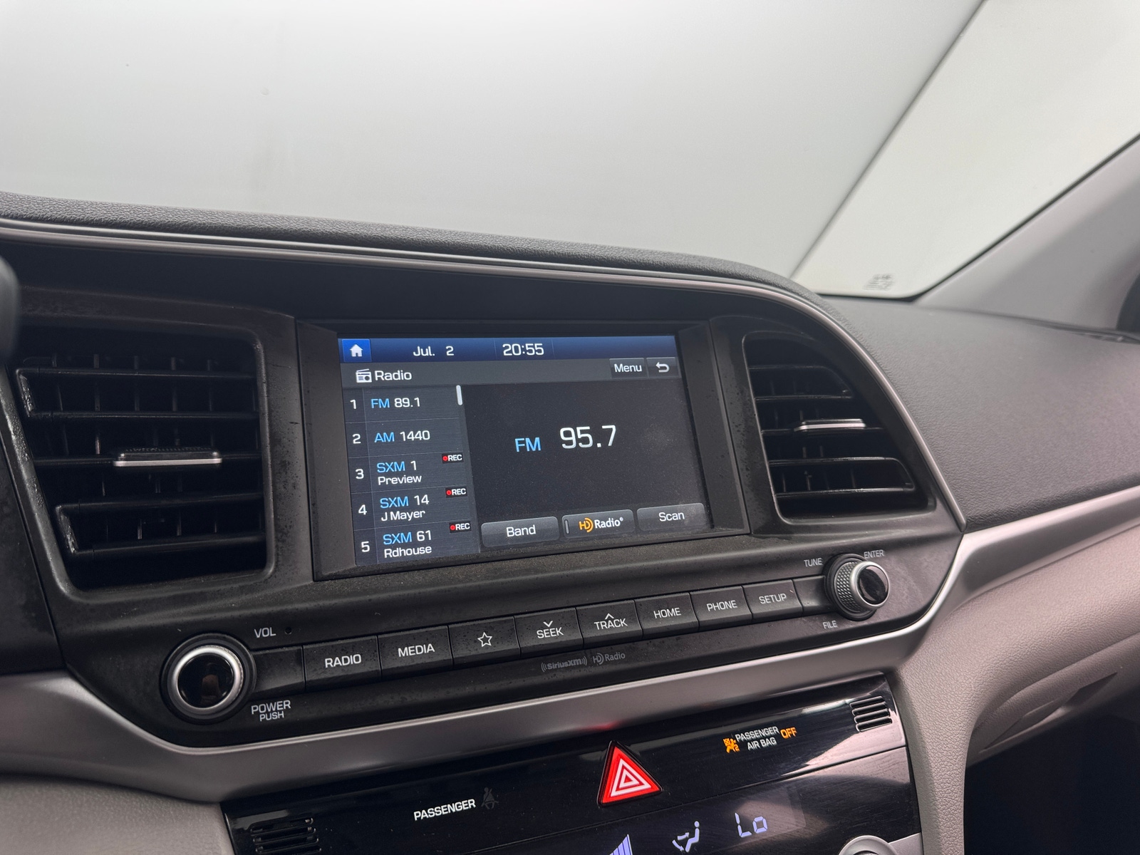 Thumbnail: 2020 Hyundai Elantra - 4