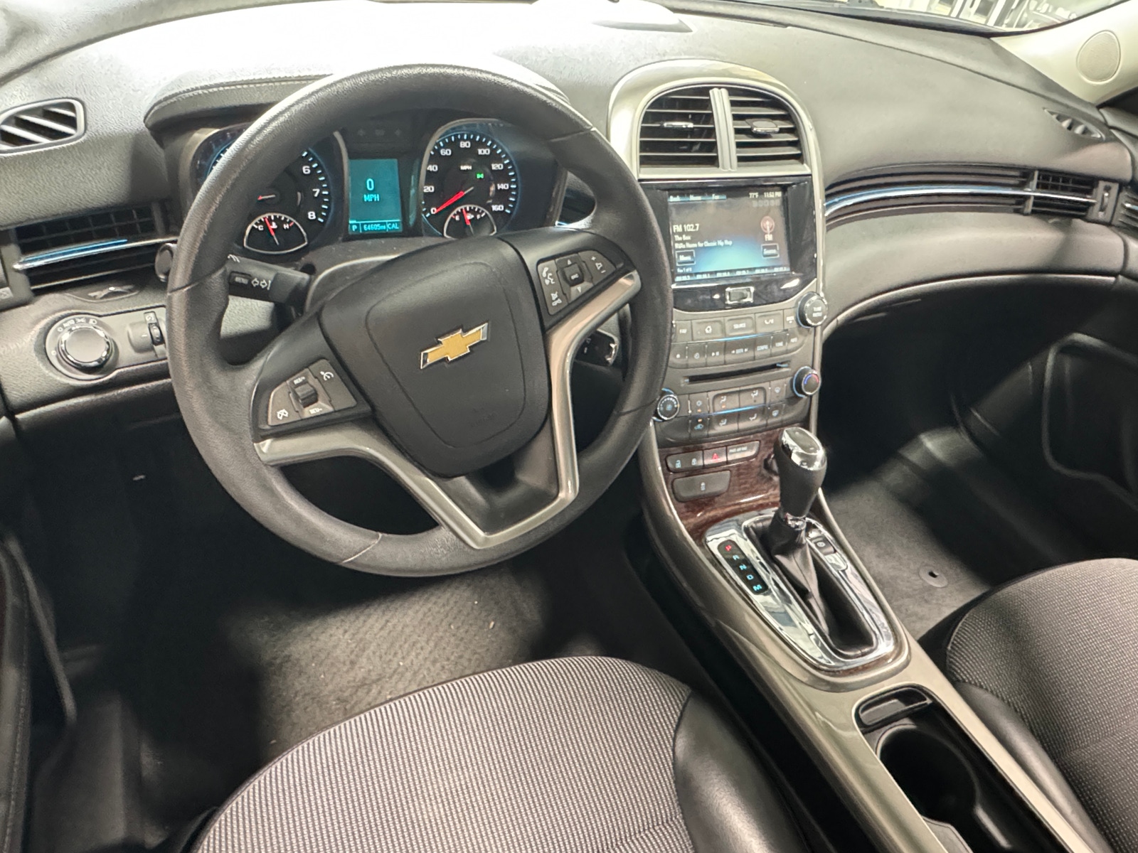 Thumbnail: 2013 Chevrolet Malibu - 3