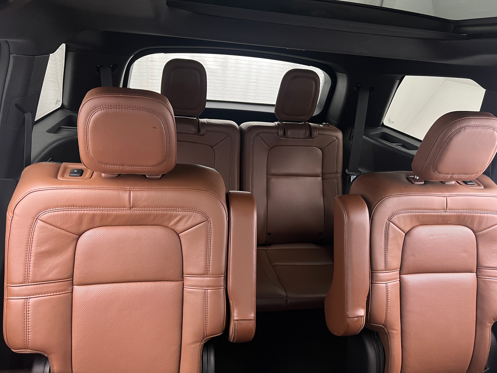 Thumbnail: 2022 Lincoln Aviator - 5