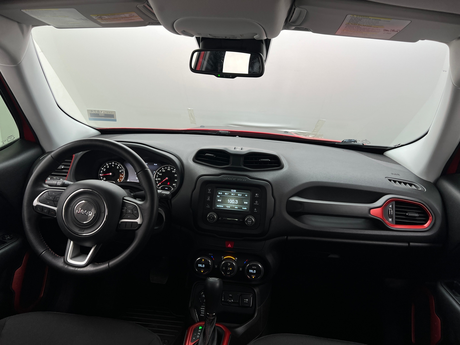 Thumbnail: 2017 Jeep Renegade - 3