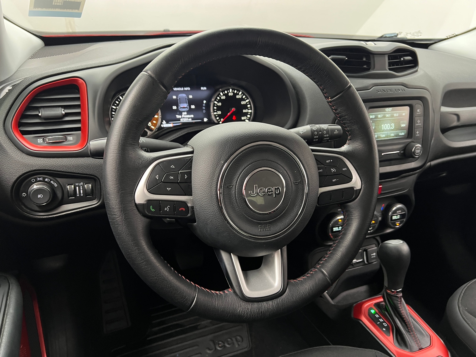 Thumbnail: 2017 Jeep Renegade - 5