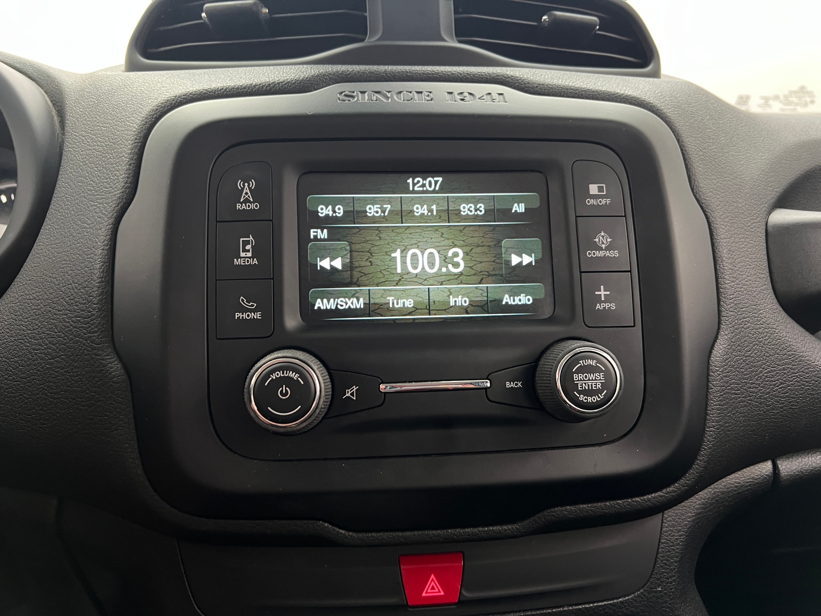 Thumbnail: 2017 Jeep Renegade - 4