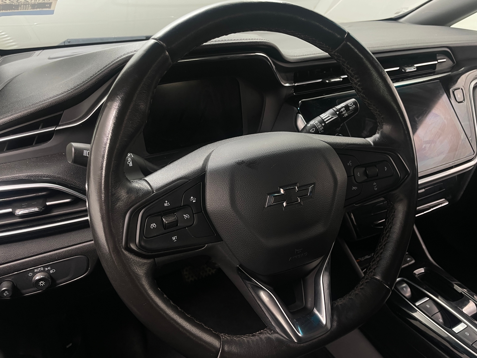 Thumbnail: 2023 Chevrolet Bolt EV - 4