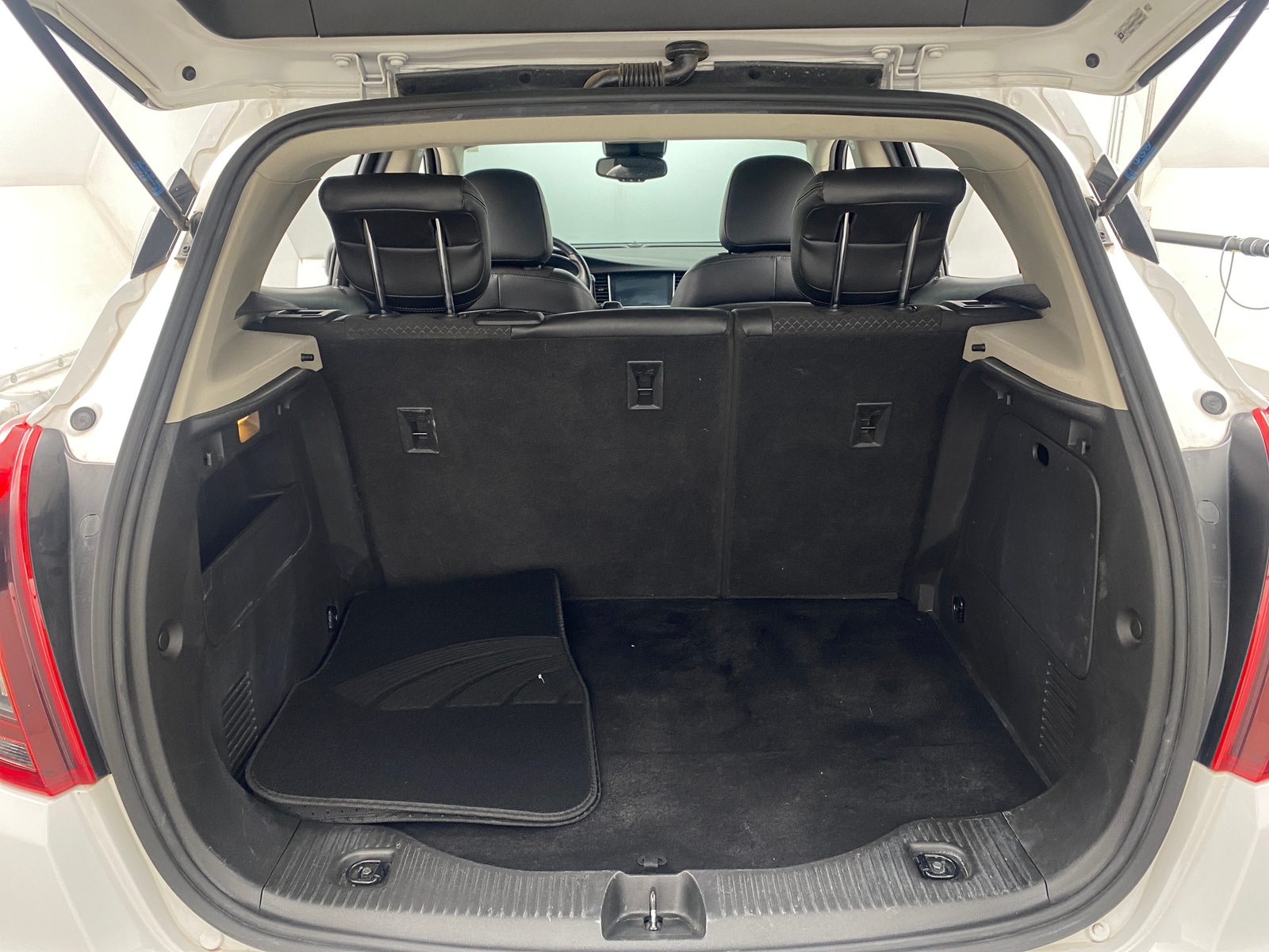 Thumbnail: 2019 Buick Encore - 6