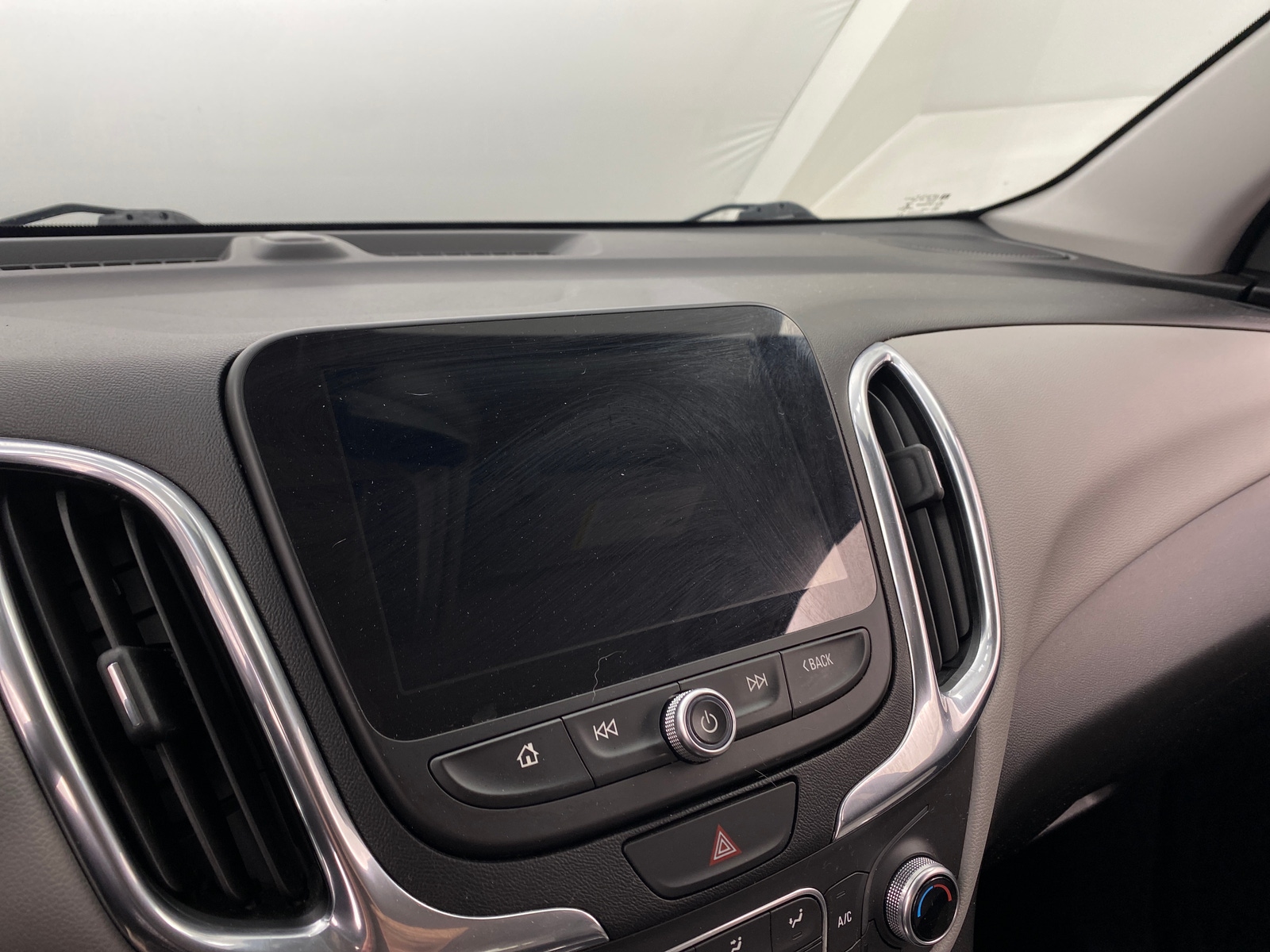 Thumbnail: 2019 Chevrolet Equinox - 4