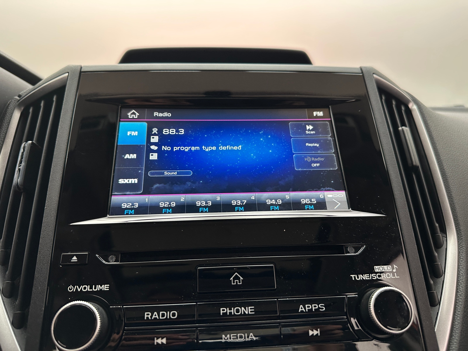 Thumbnail: 2019 Subaru Crosstrek - 4
