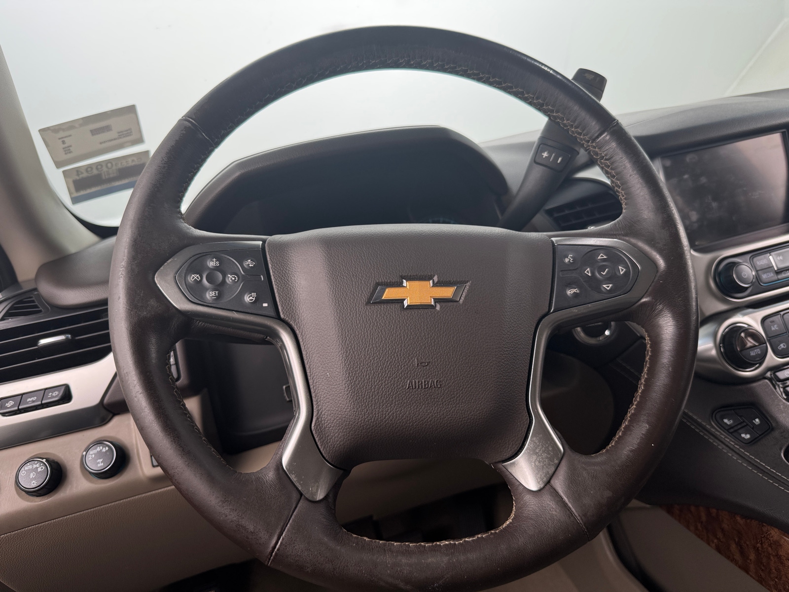 Thumbnail: 2019 Chevrolet Suburban - 4