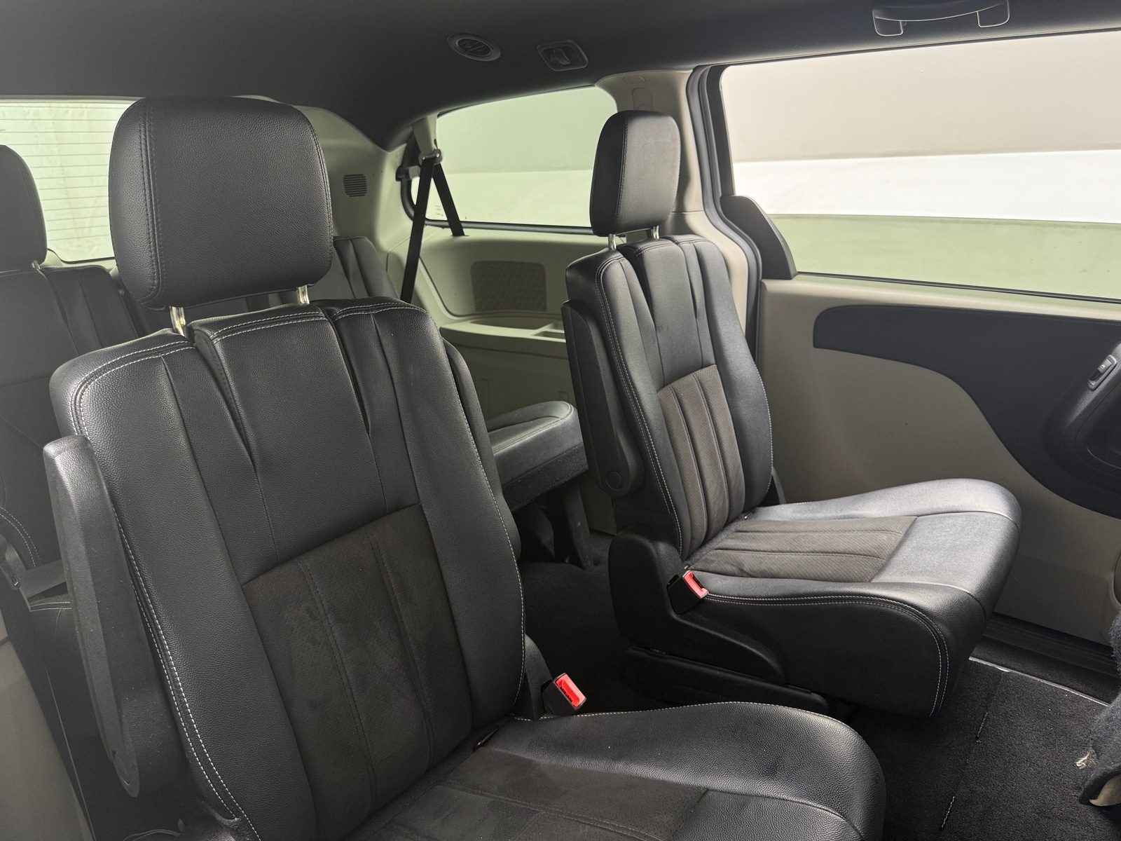 Thumbnail: 2019 Dodge Grand Caravan - 5