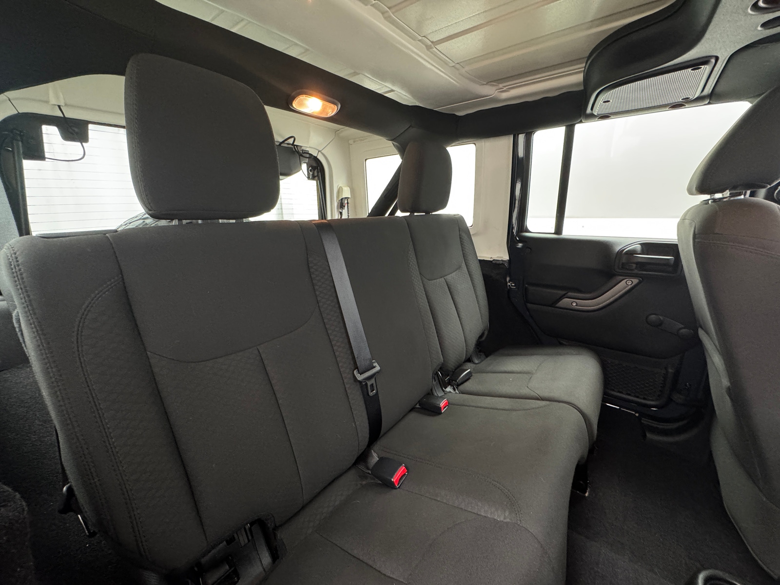 Thumbnail: 2017 Jeep Wrangler - 6