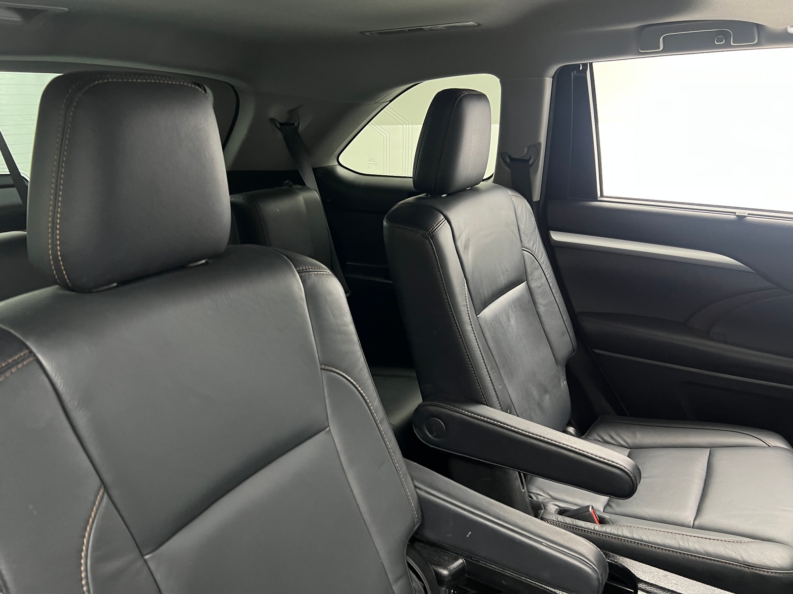 Thumbnail: 2018 Toyota Highlander - 5