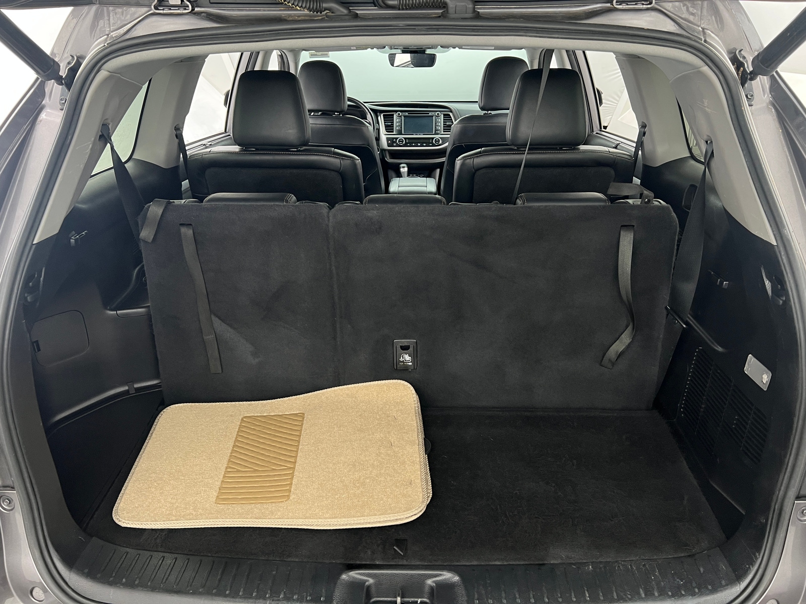 Thumbnail: 2018 Toyota Highlander - 6