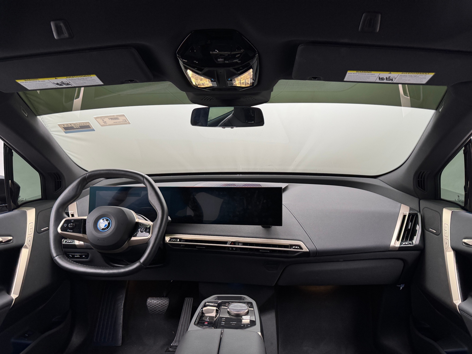 Thumbnail: 2025 BMW iX - 2