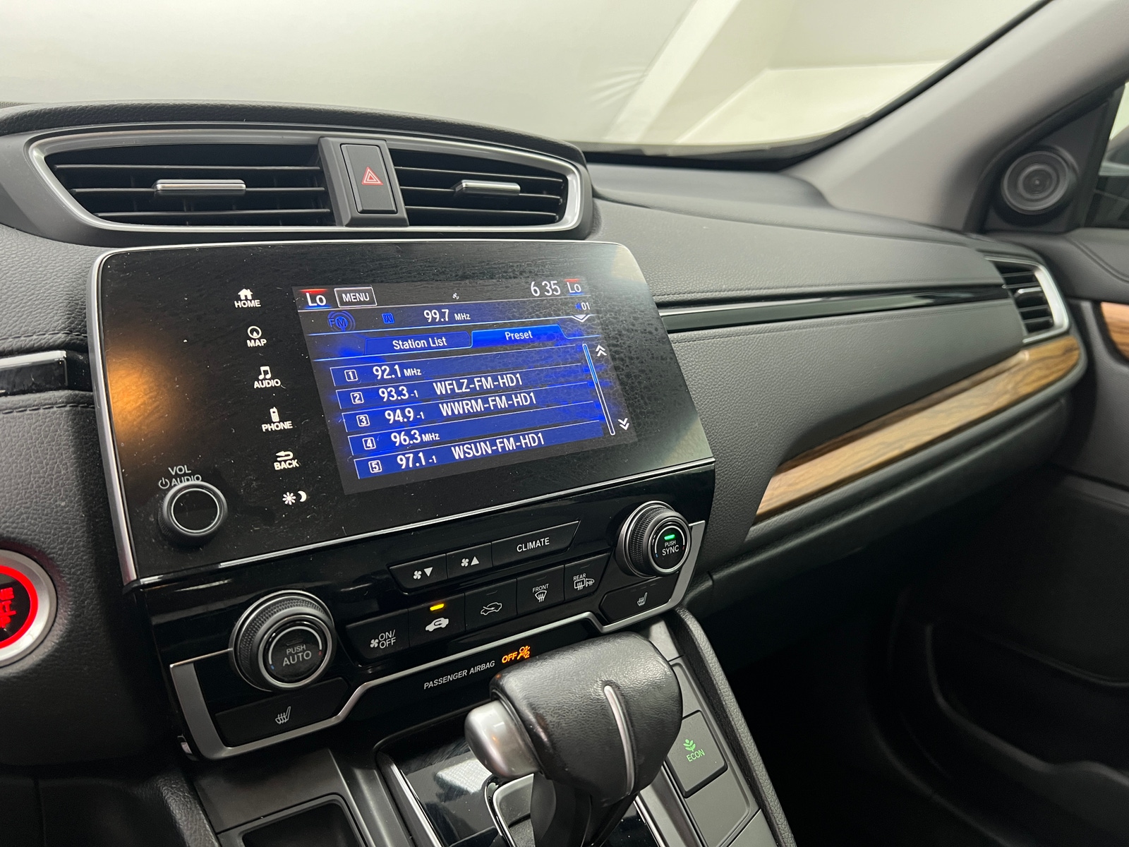 Thumbnail: 2017 Honda CR-V - 3