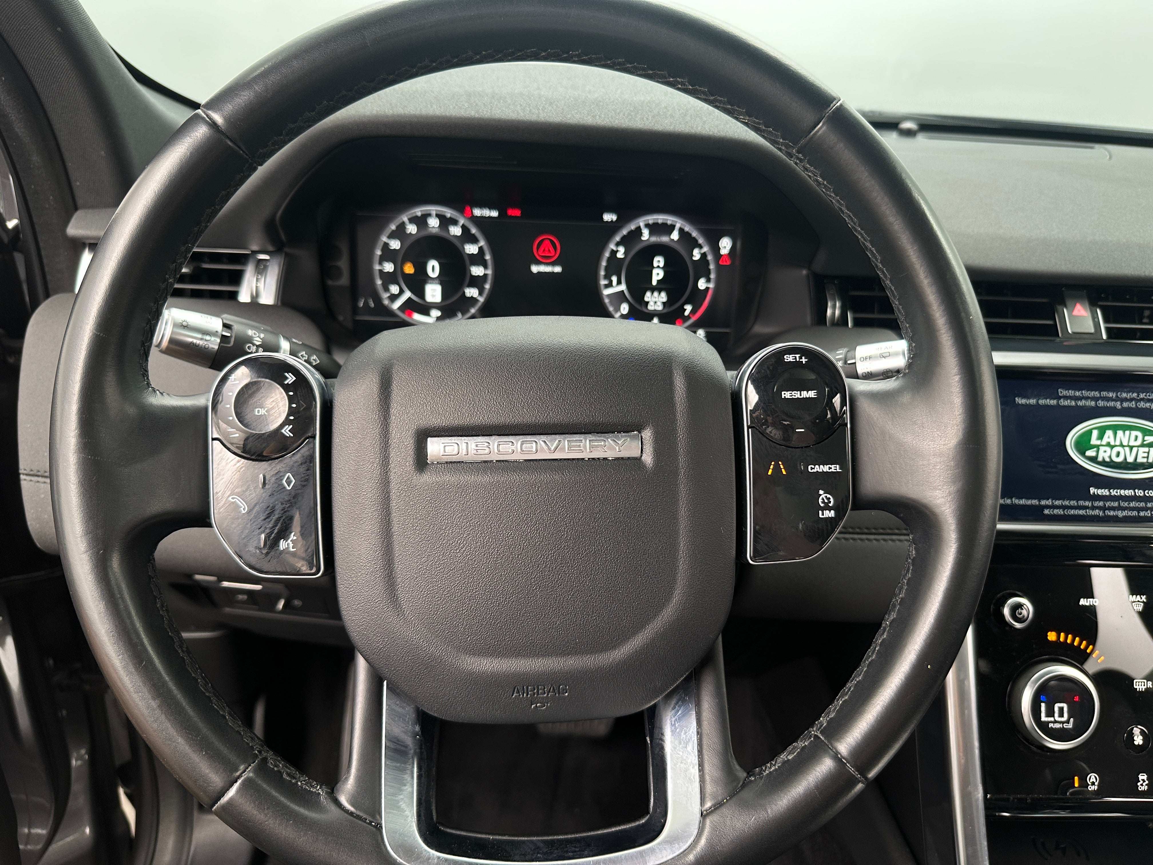 Thumbnail: 2020 Land Rover Discovery Sport - 4