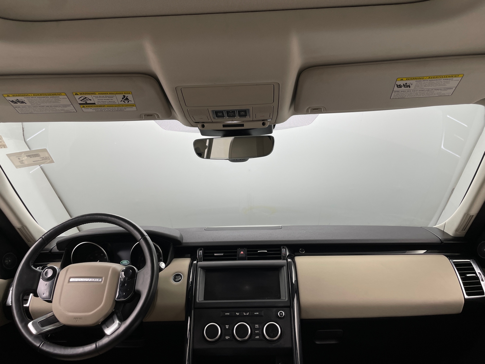 Thumbnail: 2020 Land Rover Discovery - 2