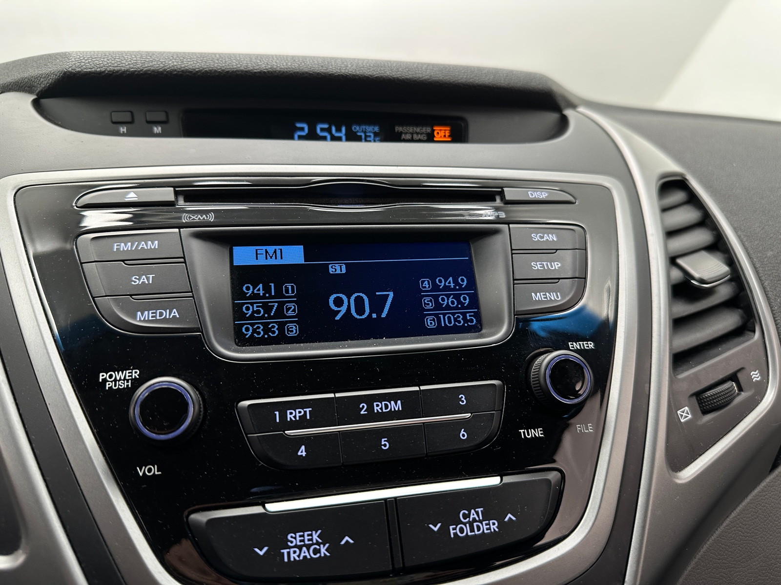 Thumbnail: 2016 Hyundai Elantra - 4