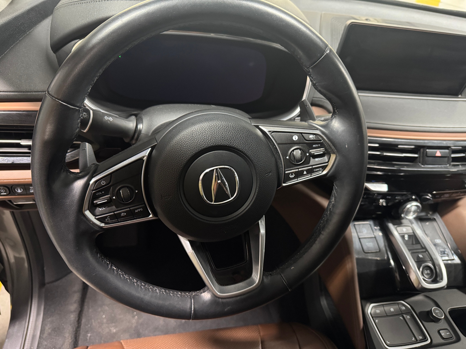 Thumbnail: 2022 Acura MDX - 4