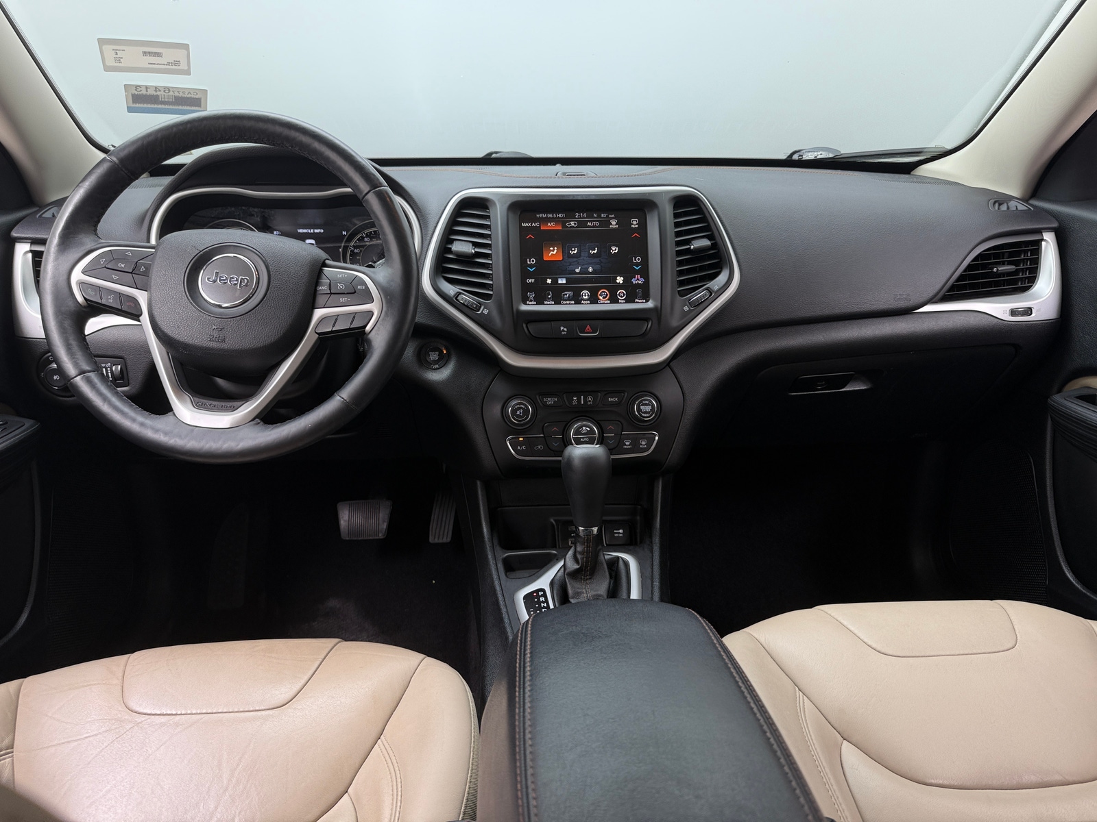 Thumbnail: 2017 Jeep Cherokee - 3