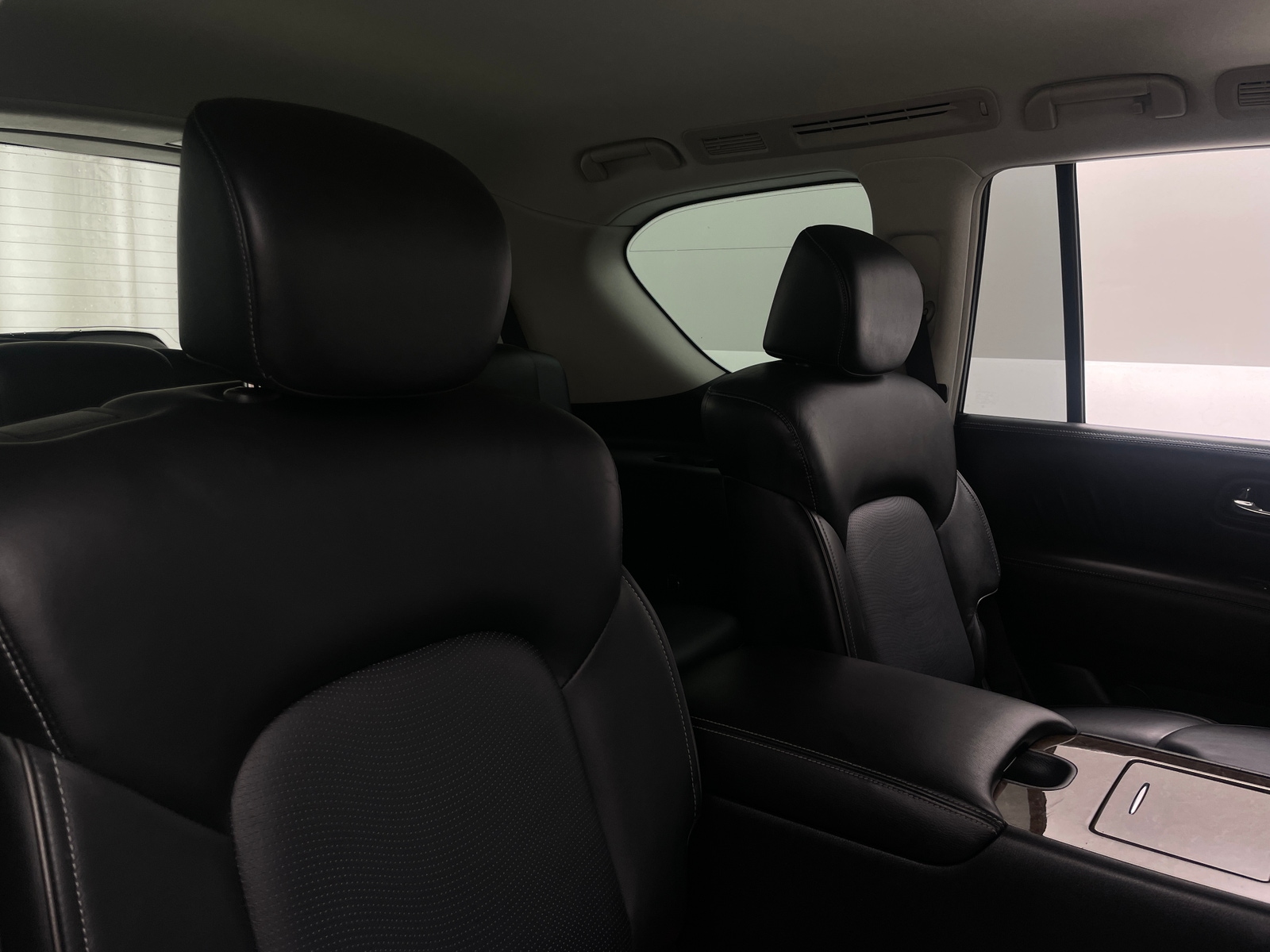 Thumbnail: 2017 INFINITI QX80 - 5
