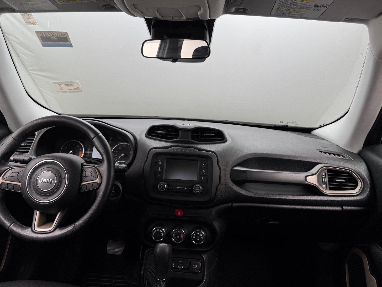 Thumbnail: 2017 Jeep Renegade - 3