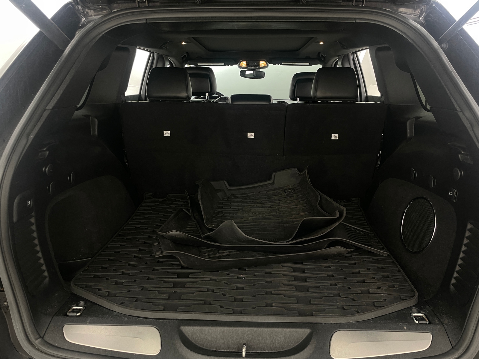 Thumbnail: 2017 Jeep Grand Cherokee - 6