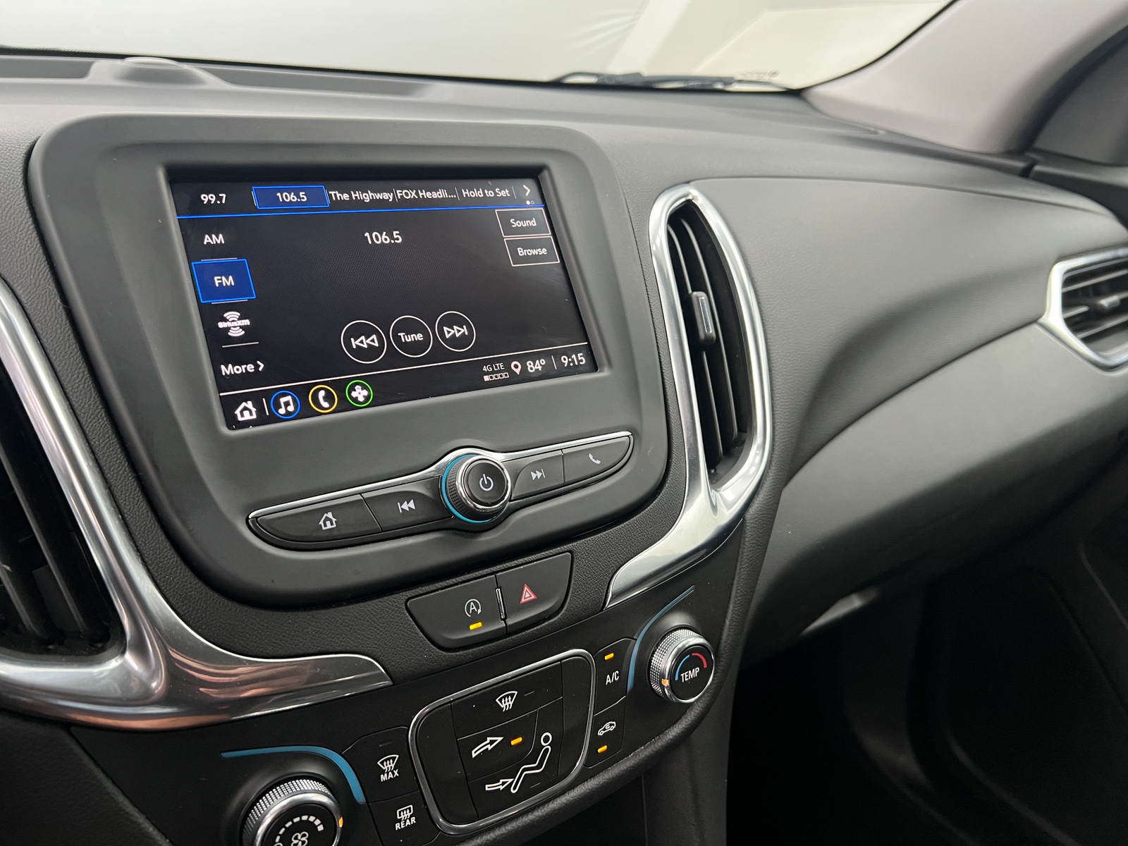 Thumbnail: 2023 Chevrolet Equinox - 4