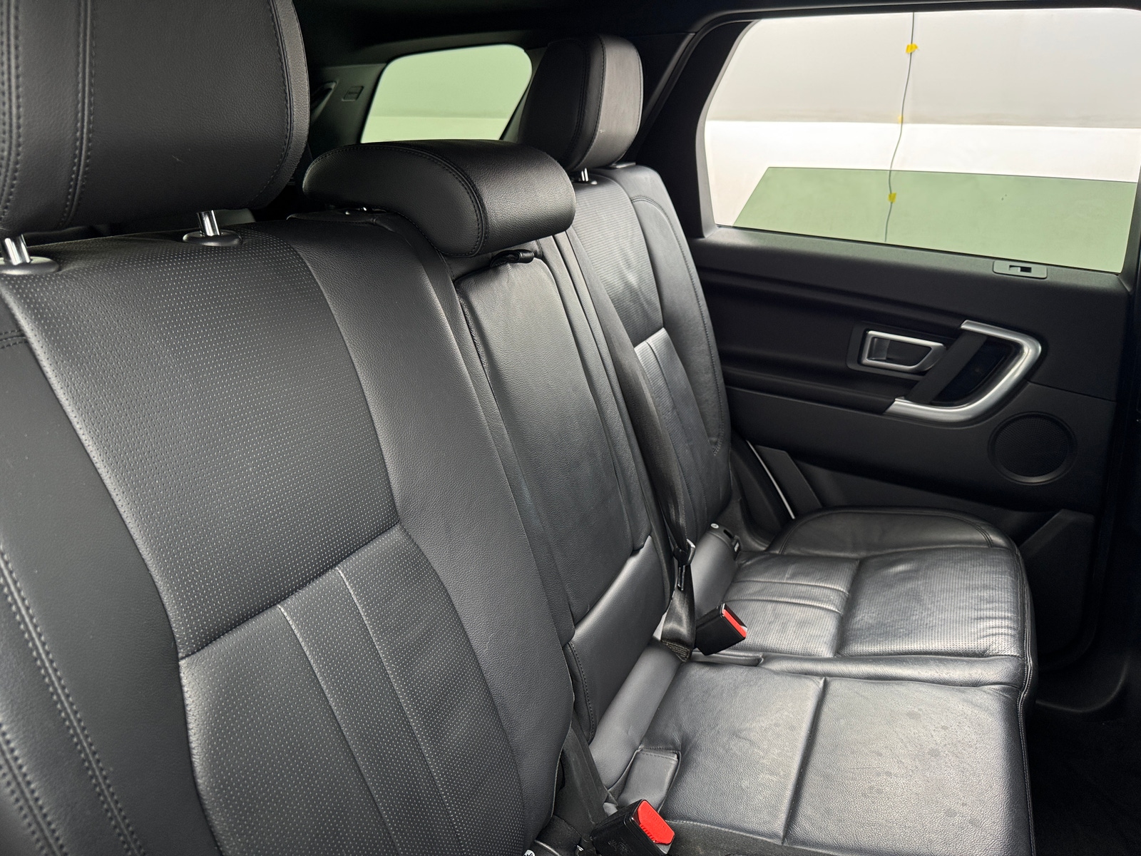 Thumbnail: 2019 Land Rover Discovery Sport - 5